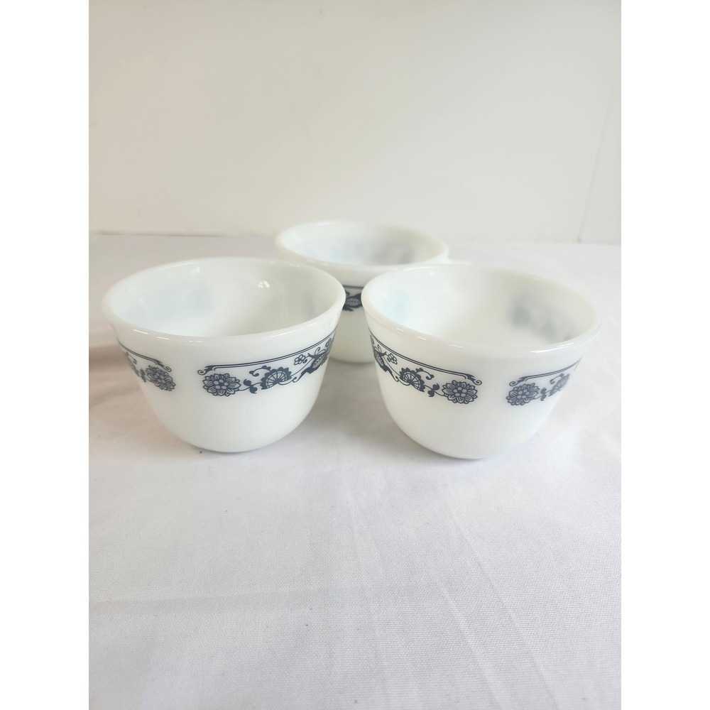 Pyrex Old Town Blue Onion Milk Glass Coffee Tea Cups Set of 3 Vintage Corelle